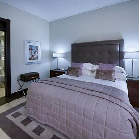 The George Hotel 라고스 외부 사진