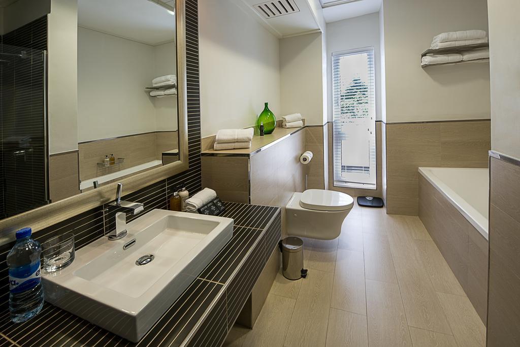 The George Hotel 라고스 외부 사진